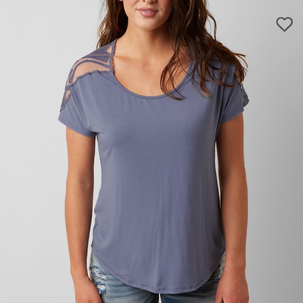 Red by BKE Embroidered mesh split back top - Small - Picture 2 of 6